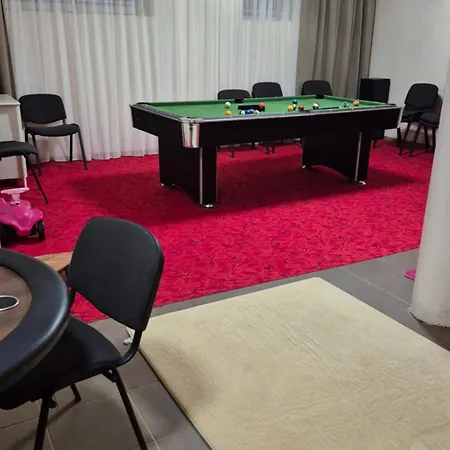 דירה Wakehouse Apartments, 6 Rooms, 260m2